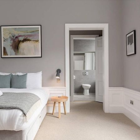 Joivy Spacious And Bright 1Bed Apt, Short Walk From Princes Street إدنبرة المظهر الخارجي الصورة
