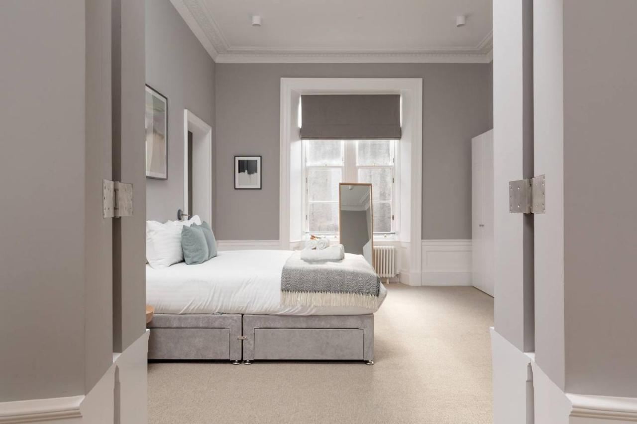 Joivy Spacious And Bright 1Bed Apt, Short Walk From Princes Street إدنبرة المظهر الخارجي الصورة