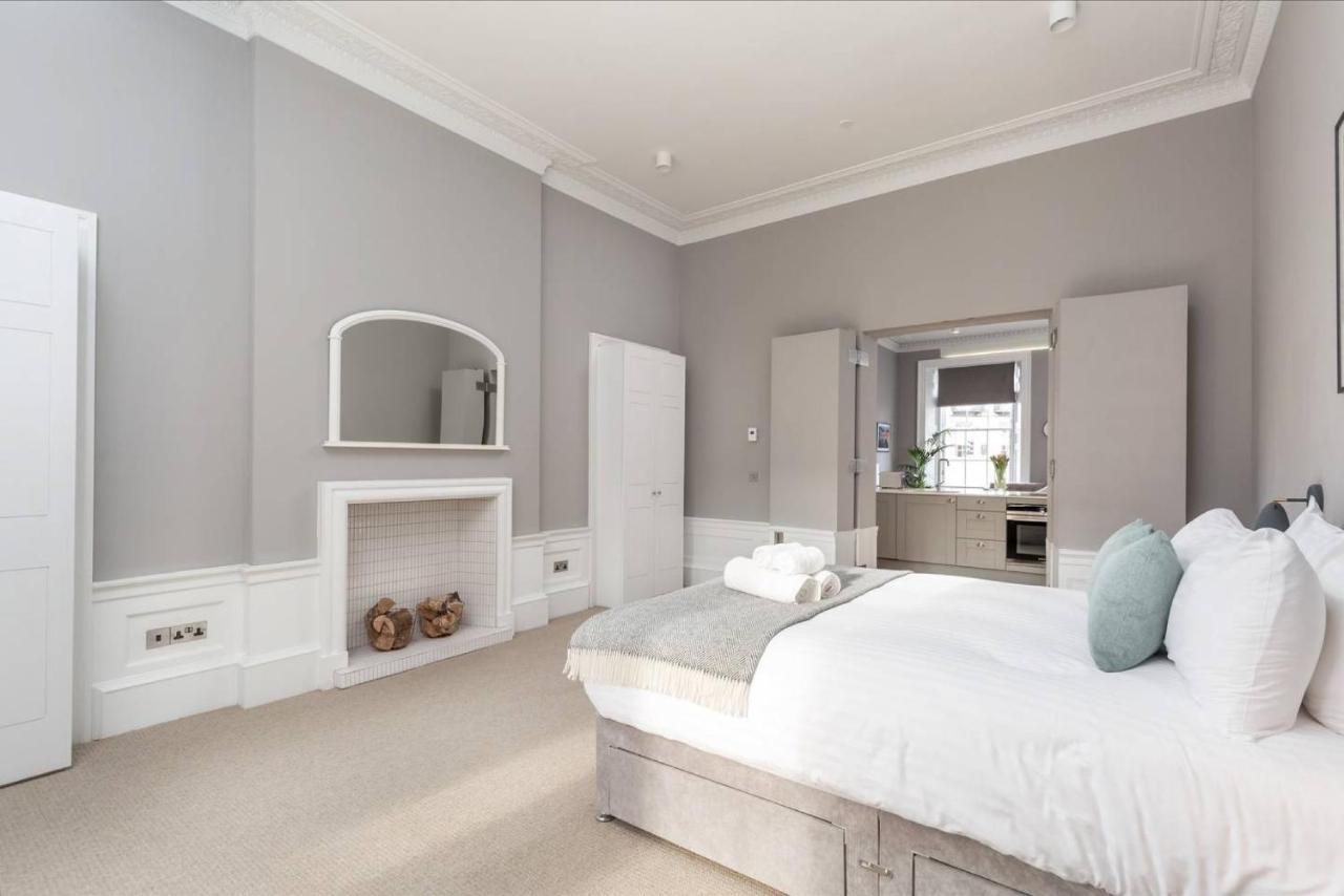 Joivy Spacious And Bright 1Bed Apt, Short Walk From Princes Street إدنبرة المظهر الخارجي الصورة